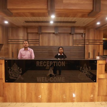 Hotel Royal Safari Chitwan Dış mekan fotoğraf