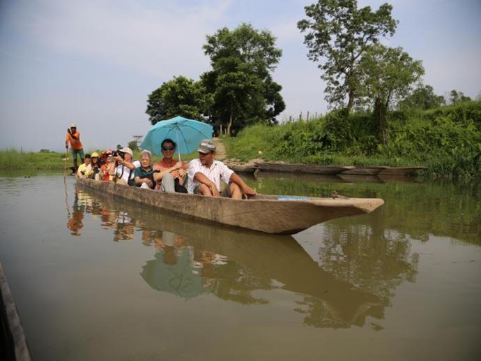 Hotel Royal Safari Chitwan Dış mekan fotoğraf