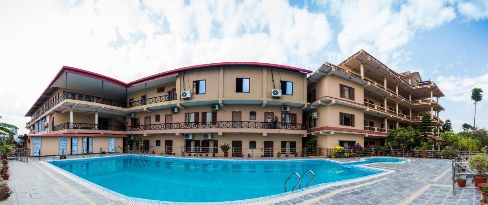 Hotel Royal Safari Chitwan Dış mekan fotoğraf